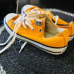 Yellow converse
